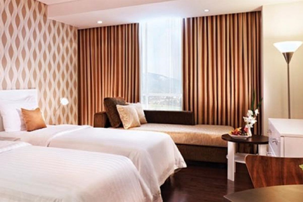 El Hotel Royale בנדונג מראה חיצוני תמונה