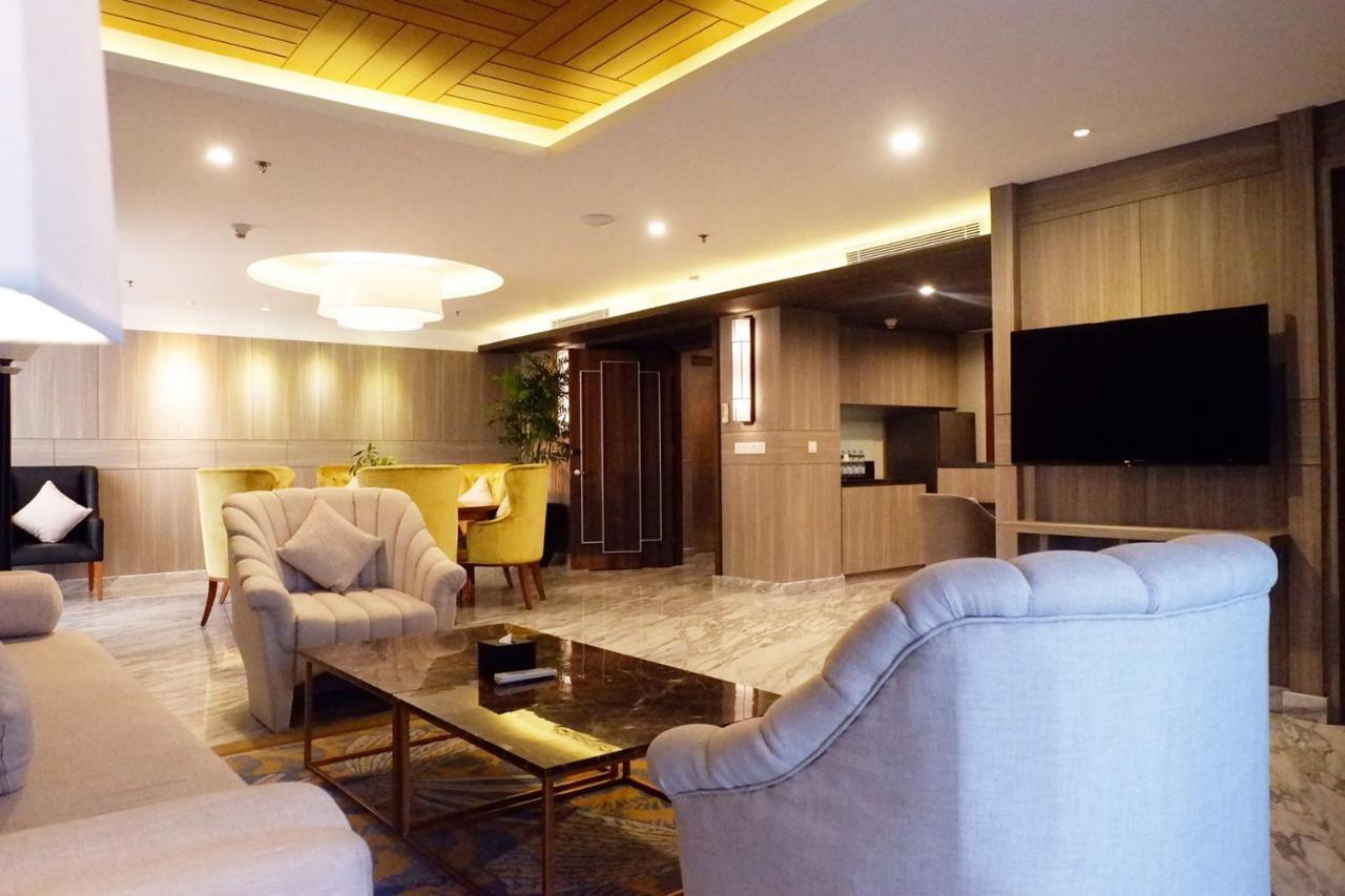 El Hotel Royale בנדונג מראה חיצוני תמונה